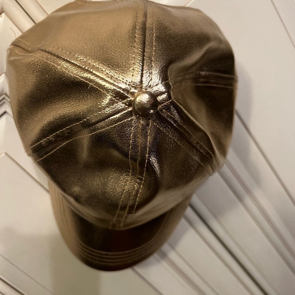 Golden baseball cap - Picture 9 of 10